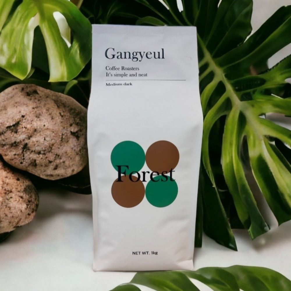 “1kg 간결커피 당일 로스팅 포레스트 블렌드 커피 원두 홀빈, 정말 매력적이에요”